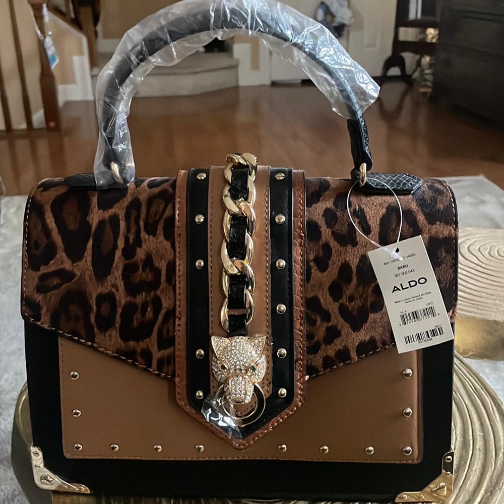 Perfect for a fashionable person trying to be on trend 🥰aldo bag new